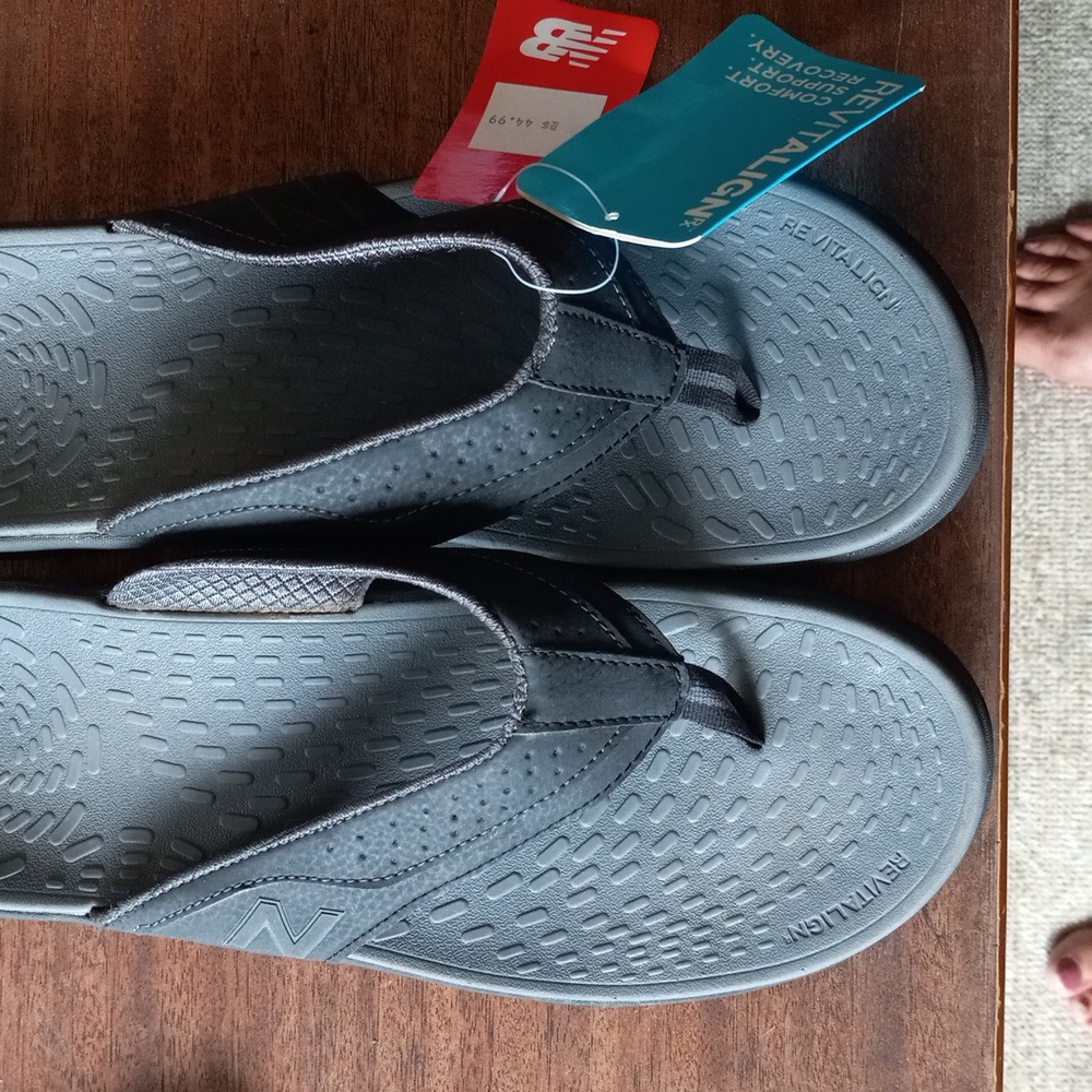 New Balance REVITALIGN RX Gray Flip Flops MENS SZ.12 - Picture 2 of 14